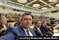 Депутат Госдумы РФ от Крыма Юрий Нестеренко на первом пленарном заседании девятого созыва, 30 сентября 2026 года