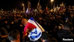 Protestatarii anti-guvernamentali au lansat o manifestație de durată la Ierusalim.