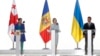 De la stânga la dreapta: președinta Georgiei, Salome Zurabișvili și președinta R. Moldova, Maia Sandu alături de președintele ucrainean Volodimir Zelenski, la Batumi, Georgia, iulie 2021
