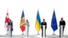 Az EU-ba vágyó A3-ak: Szalome Zurabisvili georgiai, Maia Sandu moldovai és Volodimir Zelenszkij ukrán elnök, Charles Michelnek, az Európai Tanács elnökének társaságában a georgiai Batumi üdülővárosban 2020. július 20-án.