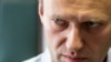Spiegel: следы "Новичка" нашли на коже, в крови и моче Навального