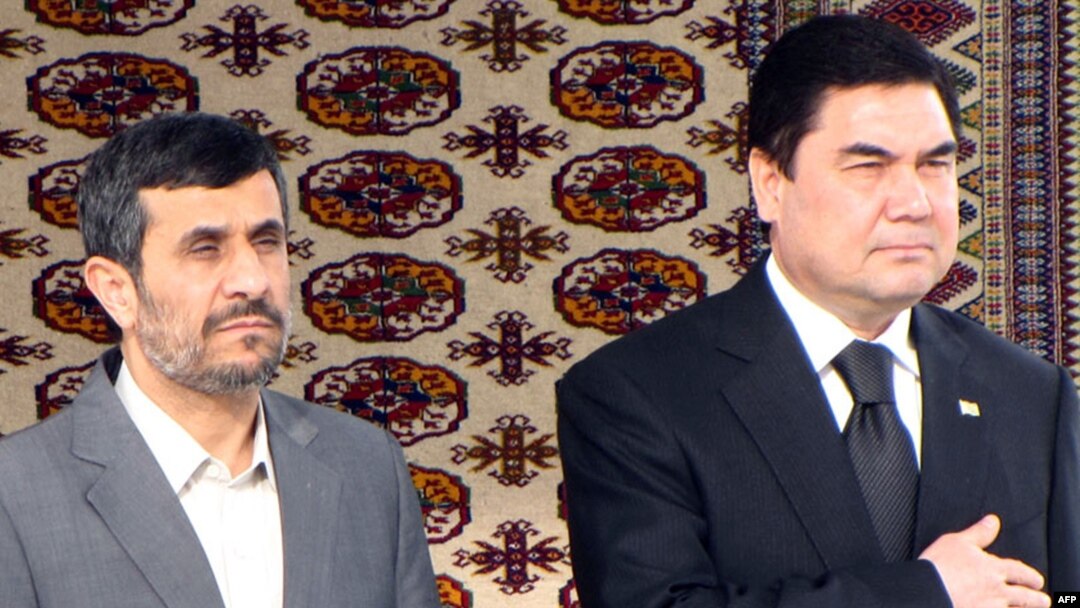 Turkmen President Gurbanguly Berdymukhammedov (right) welcomes his Iranian counterpart Mahmud Ahmadinejad to Ashgabat, ahead of the opening of the new gas pipeline connecting their countries.