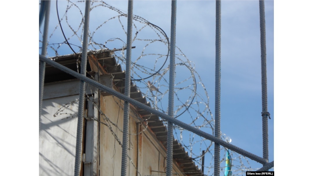 Гаражда мас әйелді ұрып-соққан