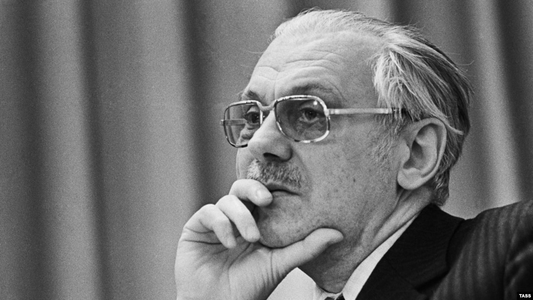 Poet Sergei Mikhalkov, 1971