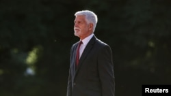 Чеські ЗМІ зазначають, що це третя поїздка Павела в Україну на посаді голови держави