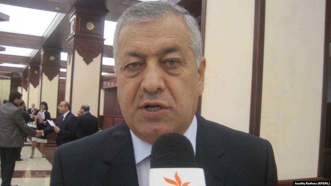 Vahid Əhmədov 
