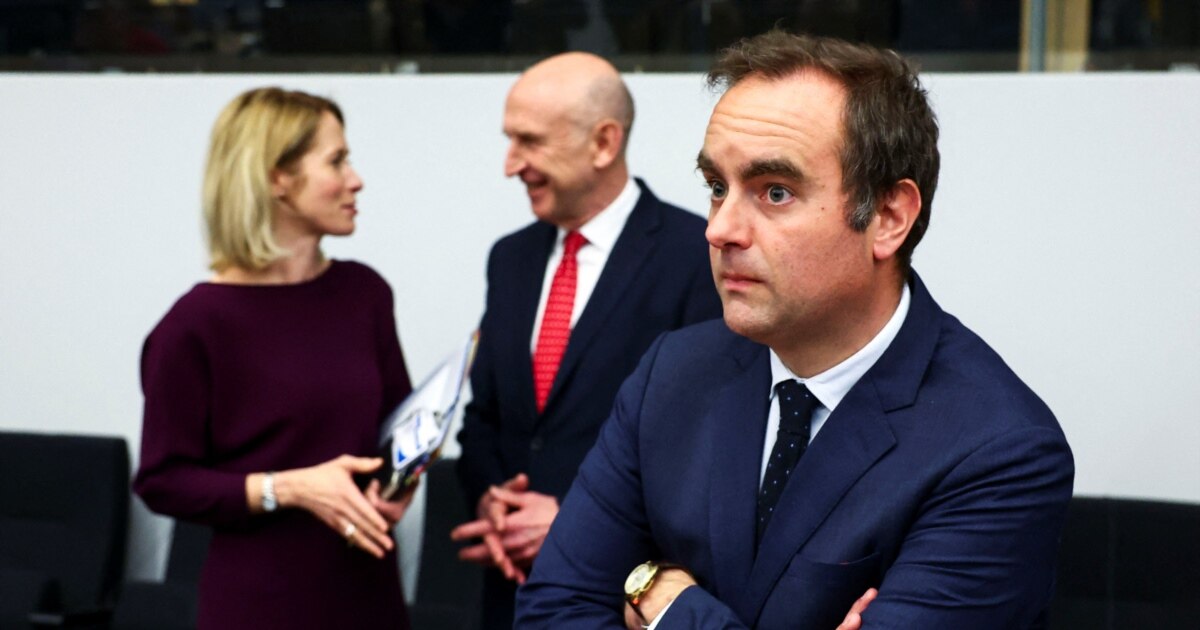 Министрите на отбраната от т.нар. коалиция на желаещите“ обсъдиха в