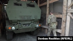 «Брюс» прямує до свого робочого місця у HIMARS – він пересів на нього з радянського «Града»