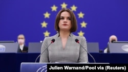 Светлана Тихановская выступает в Европарламенте. Страсбург, 24 ноября 2021 года