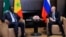 Владимир Путин принимает в резиденции "Бочаров ручей" в Сочи президента Сенегала и председателя Африканского союза Маки Салла. 3 июня 2022 года