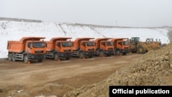 Спецтехника на рубнике Жеруй. 