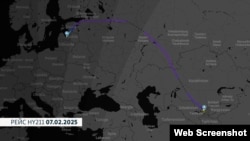 Маршрут рейса HY211 из Ташкента в Ригу от 7 февраля 2025 года, после заявления узбекских авиалиний об обходе российского воздушного пространства на европейских маршрутах. Cкриншот c сервиса Flightradar24.