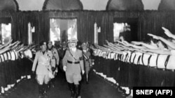 Бенито Муссолини и Адольф Гитлер, 25 сентября 1937 года