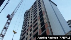 Bina. Foto illüstrasiya