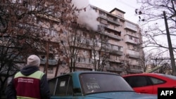 Ismét orosz rakéták és drónok támadták Kijevet 