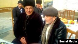 Исраил Халдаров и Саиджахон Зайнобиддинов. 22 февраля 2018 года. 