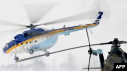 Helikopter kreće u pomoć područjima pogođenim jakim snježnim padavinama, februar 2012.