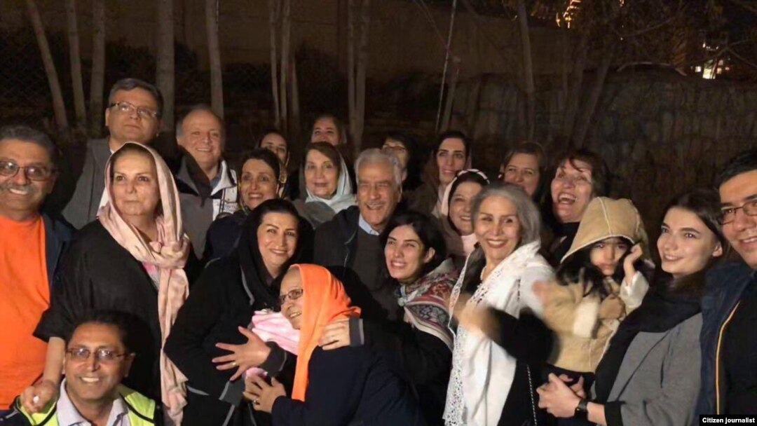 عکس منتشر شده از آزادی جمال الدین خانجانی در توییتر.
