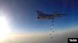 Всього, за повідомленням Міноборони Росії, в «Авіаміксі» будуть задіяні понад 50 повітряних суден