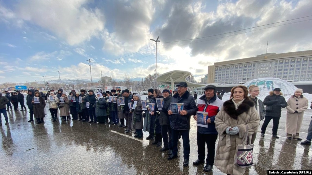 Акция на площади в Алматы в День независимости Казахстана, 16 декабря 2024 года