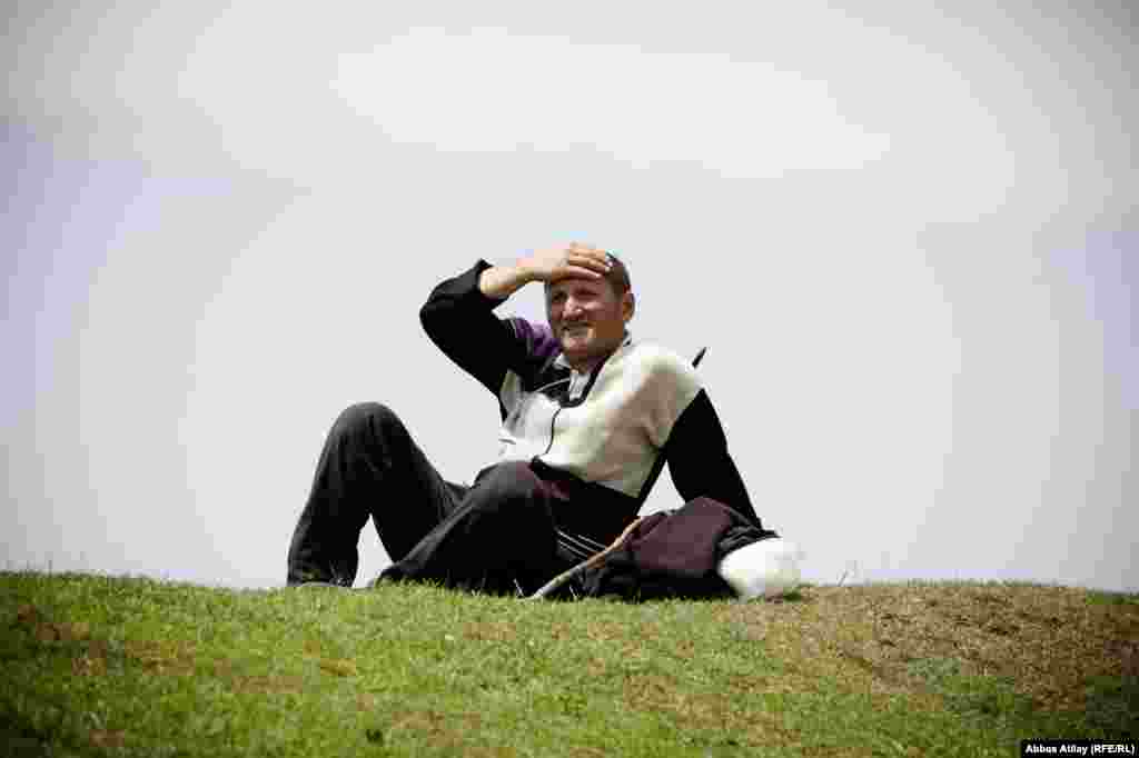 İstirahət edən çoban.