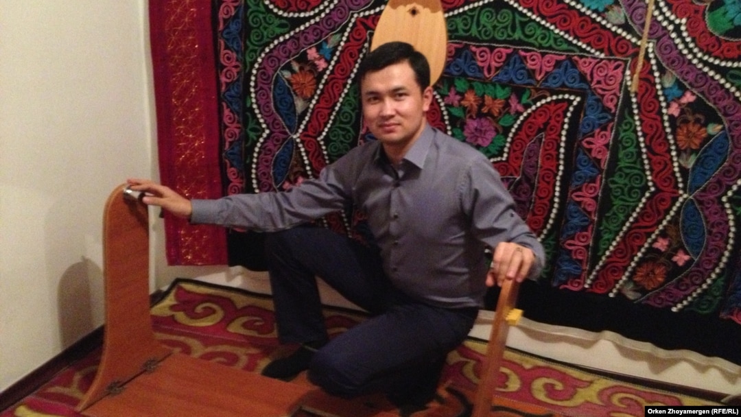 Порно: Армян жігіті орыс әйелін трахает