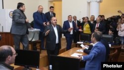 Armenia - Vanadzor's municipal council elects the new city mayor amid controversy, 10Oct2016.