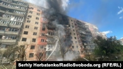 За даними місцевої влади, війська РФ вранці скинули в центр міста дві авіабомби. Фото ілюстративне 