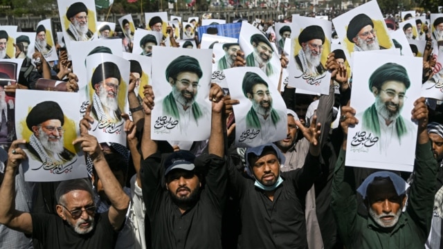 Dinastija Hamnei: Nasljednik čiji glas Iran nije još nije čuo