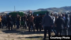 Кароматулло Мирзоев ва ҳамсару ду фарзандашро 25 март дафн карданд