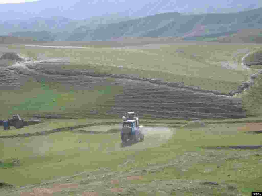 Ҳамлаи малах ба Хатлон #10