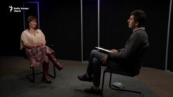 Simona Antonescu: „Literatura este modul prin care reuşesc să fac faţă realităţii”