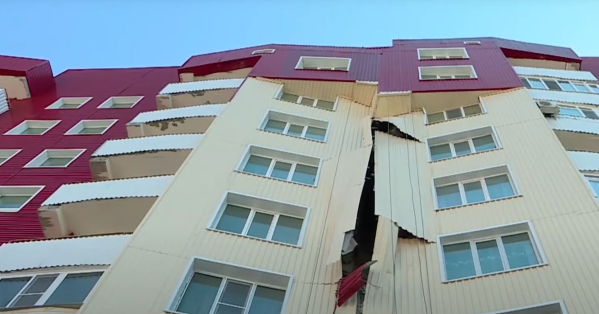 Ағасы ас үйде лесбиянка апаларды өртеп жіберіп, қосылды Ағасы ас үйде лесбиянка апаларды өртеп жіберіп, қосылды