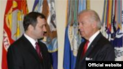 Premierul Vlad Filat cu vicepreședintele Joe Biden
