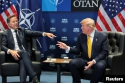 Генсек НАТО Марк Рютте та президент США Дональд Трамп на сіміті в Анкарі