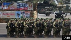 Ілюстрацыйнае фота. Расейскія вайскоўцы на ваеннай базе Хмэймім у Сырыі