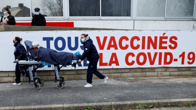 کرونا؛ فرانسه د واکسینونو د لومړي او دوهم ډوز ترمنځ واټن اوږدوي