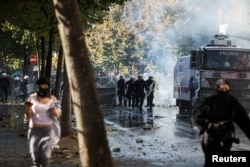 Pamje nga protesta e 16 tetorit në Tiranë.