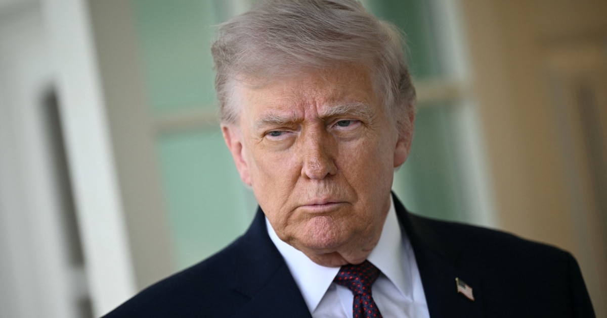 Іран після слів Трампа заявив, що його збагачений уран "не буде нікуди переданий"