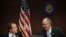 Adam Schiff (majtas) dhe Mike Conaway
