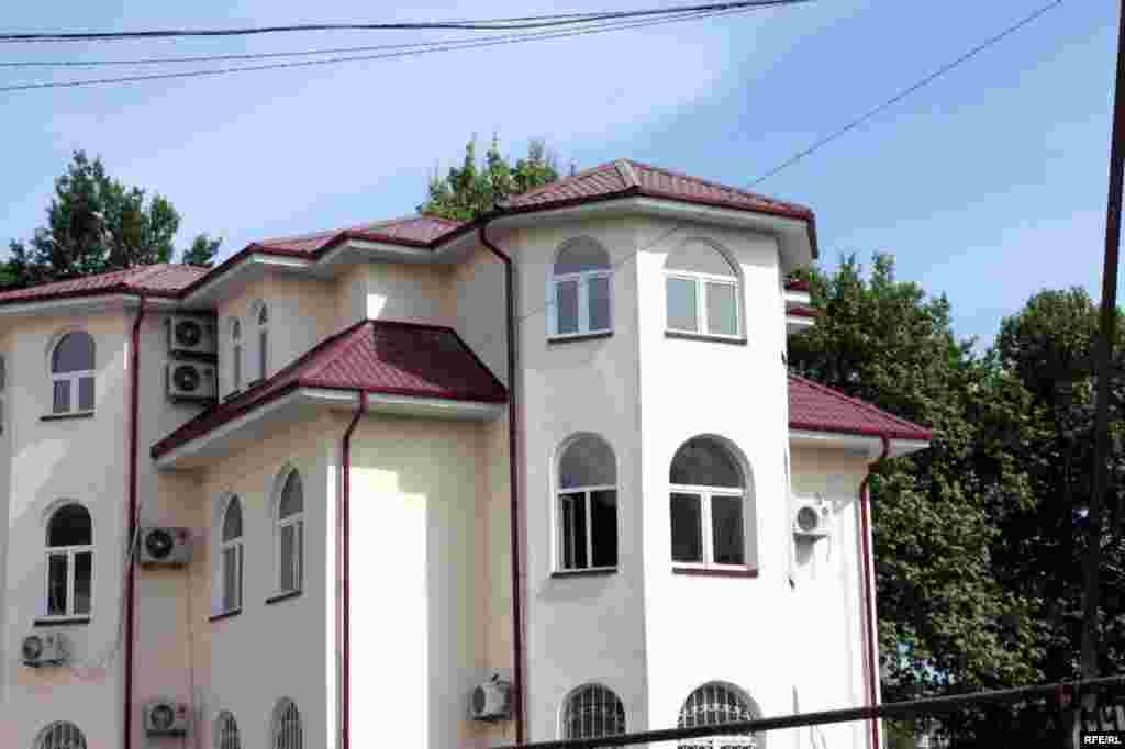 Бомпӯшиҳои рангини Душанбе #87