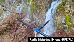 Цевка од хидроцентрала во водопоадот на реката какачка во Националниот парк Маврово. 