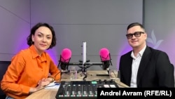 Adriana Nedelea a stat de vorbă cu Mihai Rotariu, Communications Lead la DNSC, despre fraudele online și cum pot învăța românii să se ferească de atacurile din mediul digital.