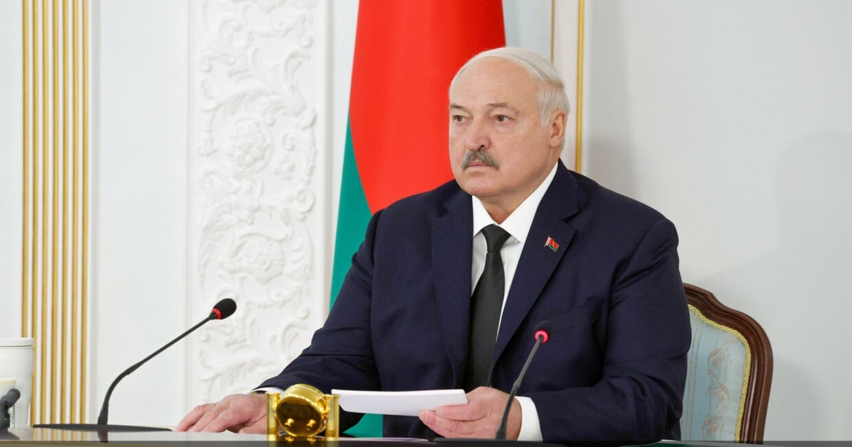 Зеленський підписав указ про санкції проти Лукашенка за допомогу росії