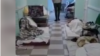 Петербург: чиновники извинились за размещение больных на полу в коридоре
