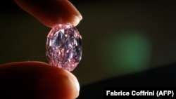 Якутский алмаз "Призрак розы", проданный на аукционе за $26,6 млн (архивное фото)