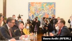 Pamje nga takimi mes presidentit serb Aleksandar Vuçiq dhe ministrit të Jashtëm gjerman, Heiko Maas.