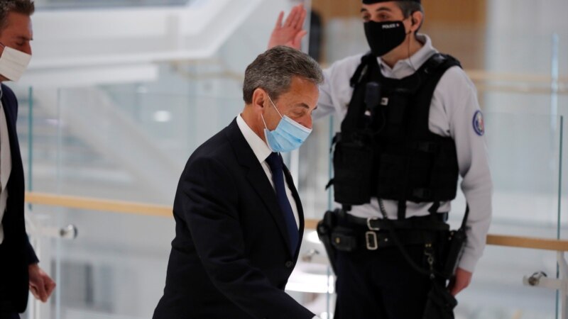 Поранешниот француски претседател Саркози осуден за корупција 