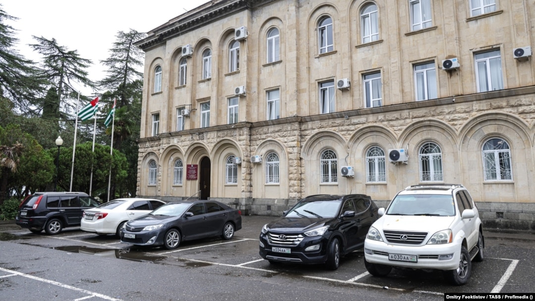 Здание парламента
