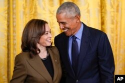 Fostul președinte Barack Obama și fosta primă doamnă Michelle Obama o susțin pe Kamala Harris în candidatura ei la Casa Albă. Sprijinul celor mai populari doi democrați ai națiunii este crucial.